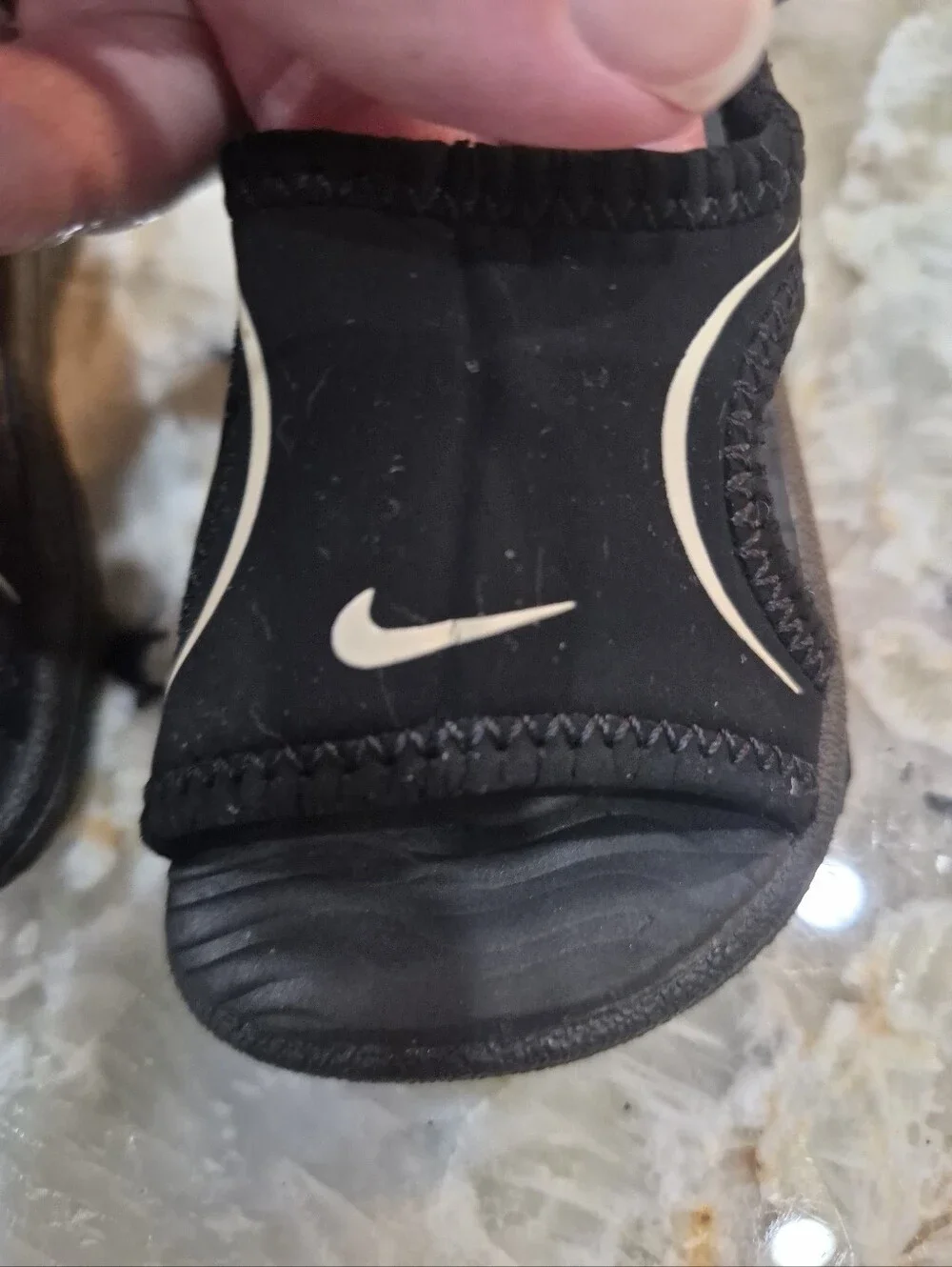 Nike Baby Play Sandals Slip On Elastic Back Size 2C